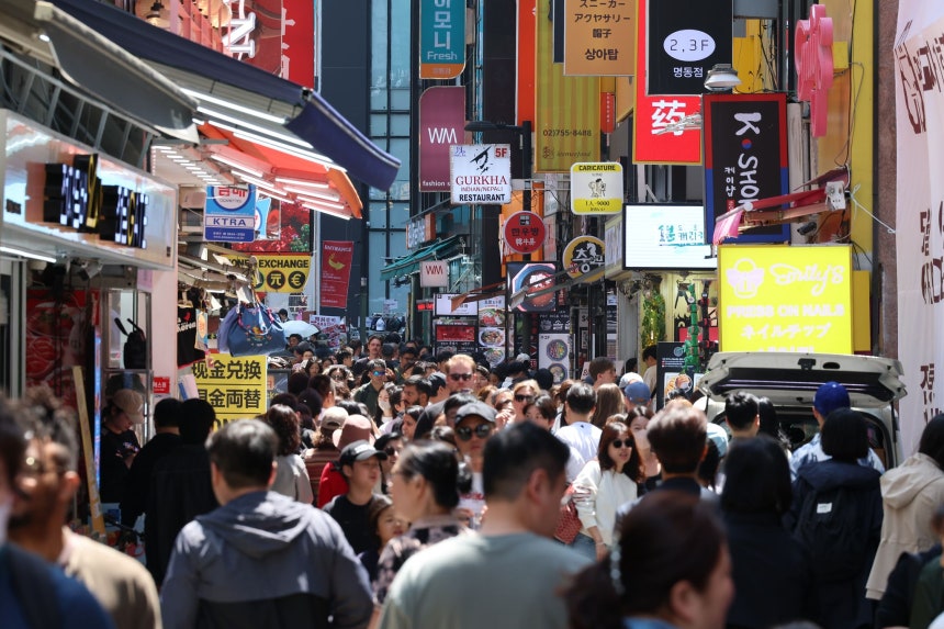 韓国「日本人が全然旅行に来ない割に韓国人が日本旅行しまくってて大赤字ニダ！」