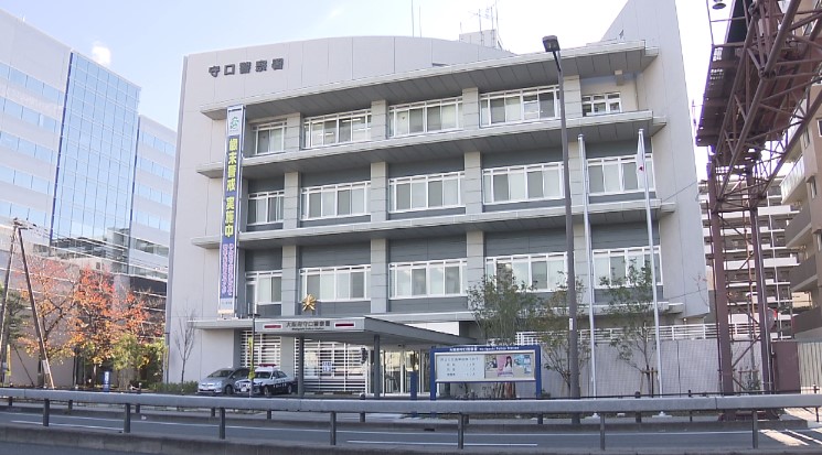 通路で邪魔だった児童に車でお仕置きアタック