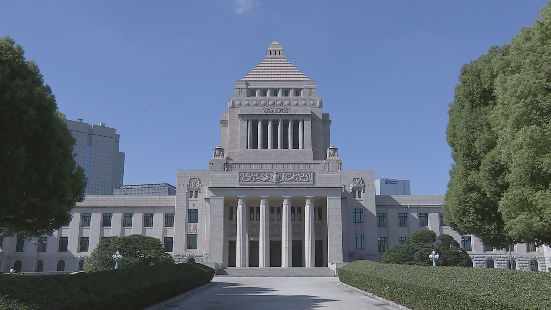 国旗損壊罪可決。気持ち悪い旗🇯🇵を守るウヨク国家になる決意固めるwwww