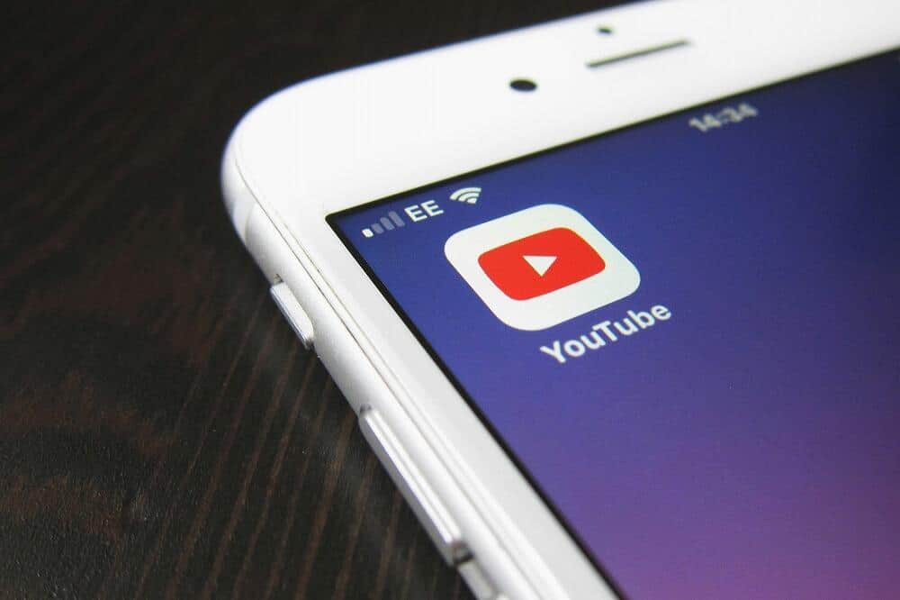 YouTubeの動画ってノンアルコールビールとか飲み始めると見なくなるよな？そんな酒で破滅するのいいの