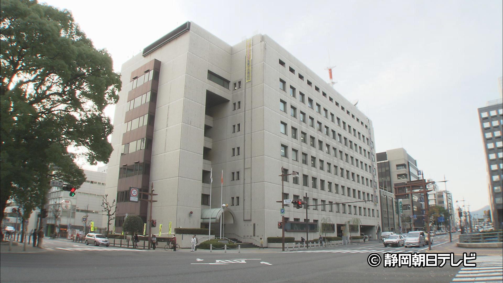 19歳の男と16歳や17歳の女子高生がセックスをするのは逮捕しなくてもいいんじゃね？