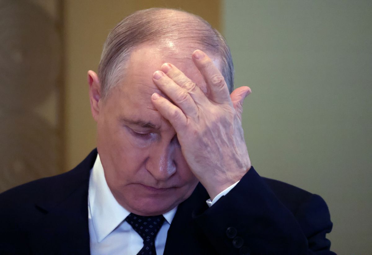プーチン失脚秒読み開始　なおソースはForbesなのであと20年は安泰そう