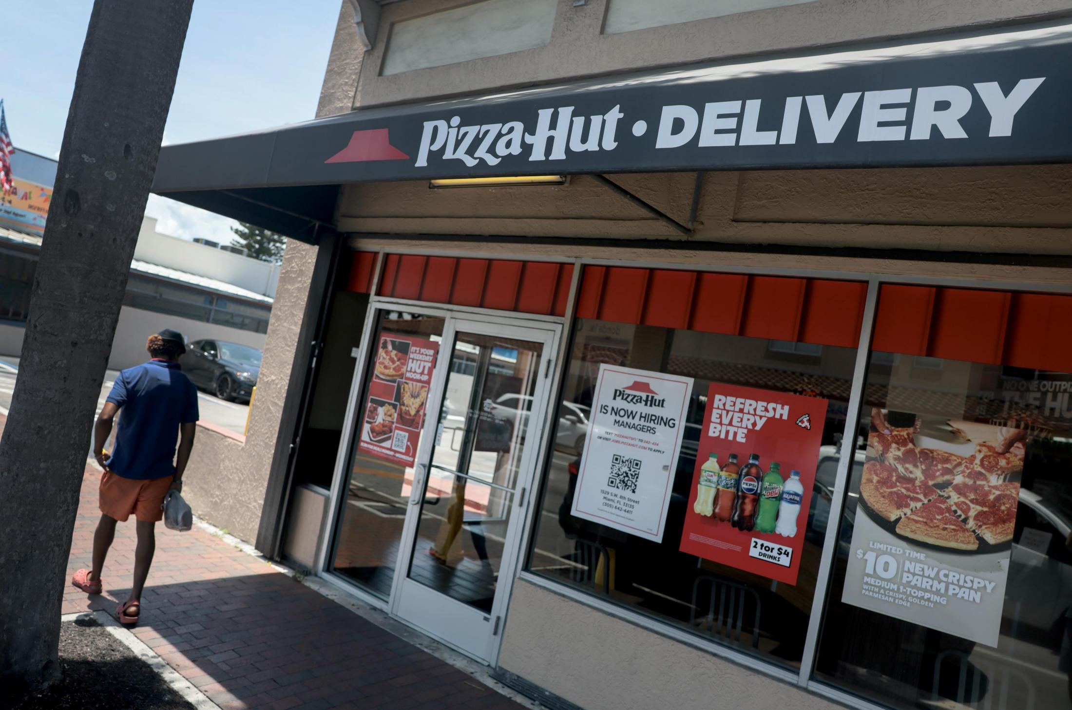 ピザハットを売却　米外食大手、4千億円超