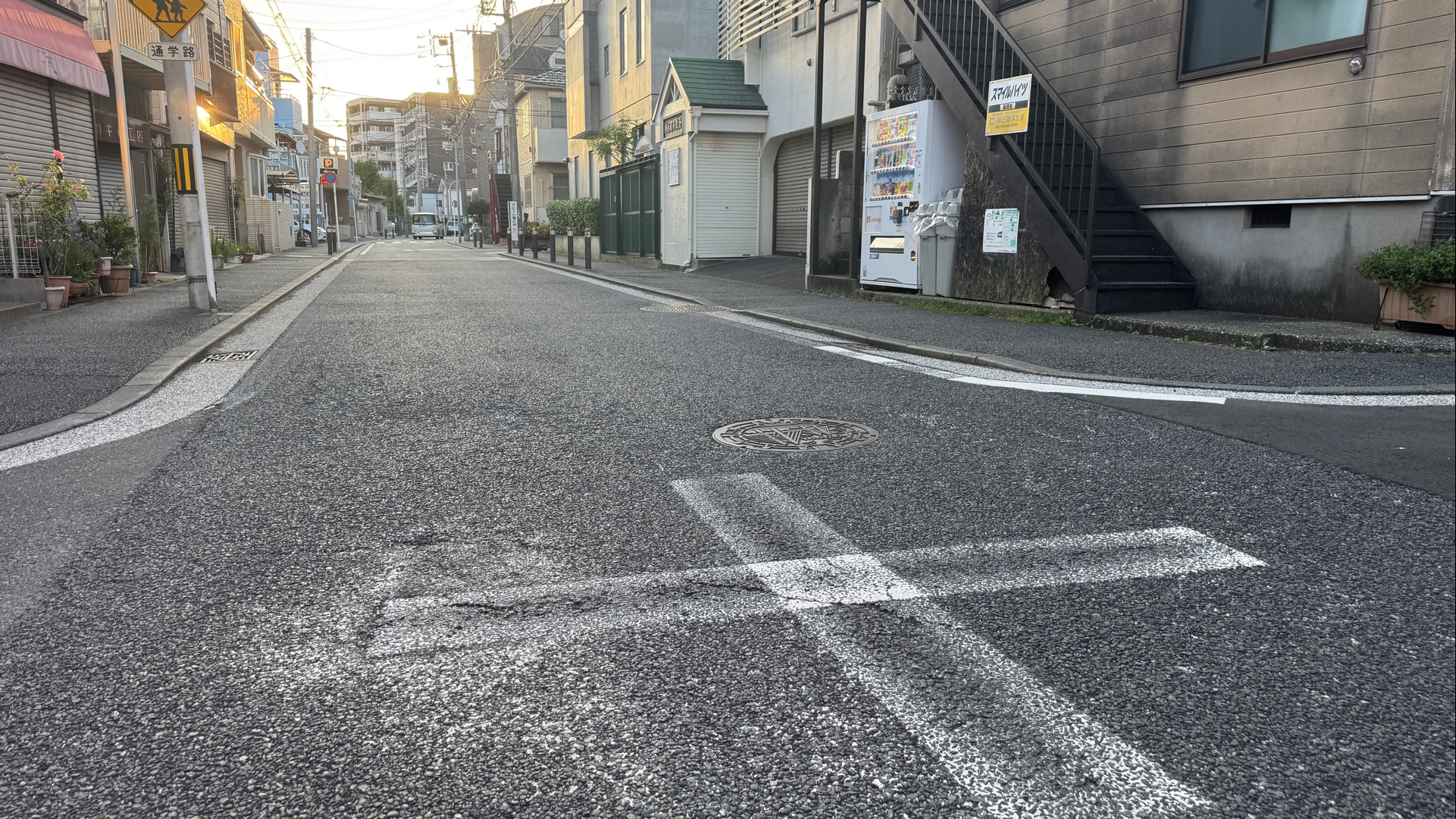 保育園男児(3)がバンに轢かれ死亡　反対側にいた祖母に向かい1人で道路渡る