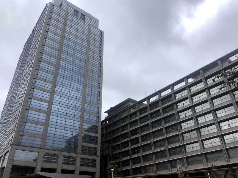 知人女性に同意なくキス、服を脱がせて→小学校教諭を懲戒免職