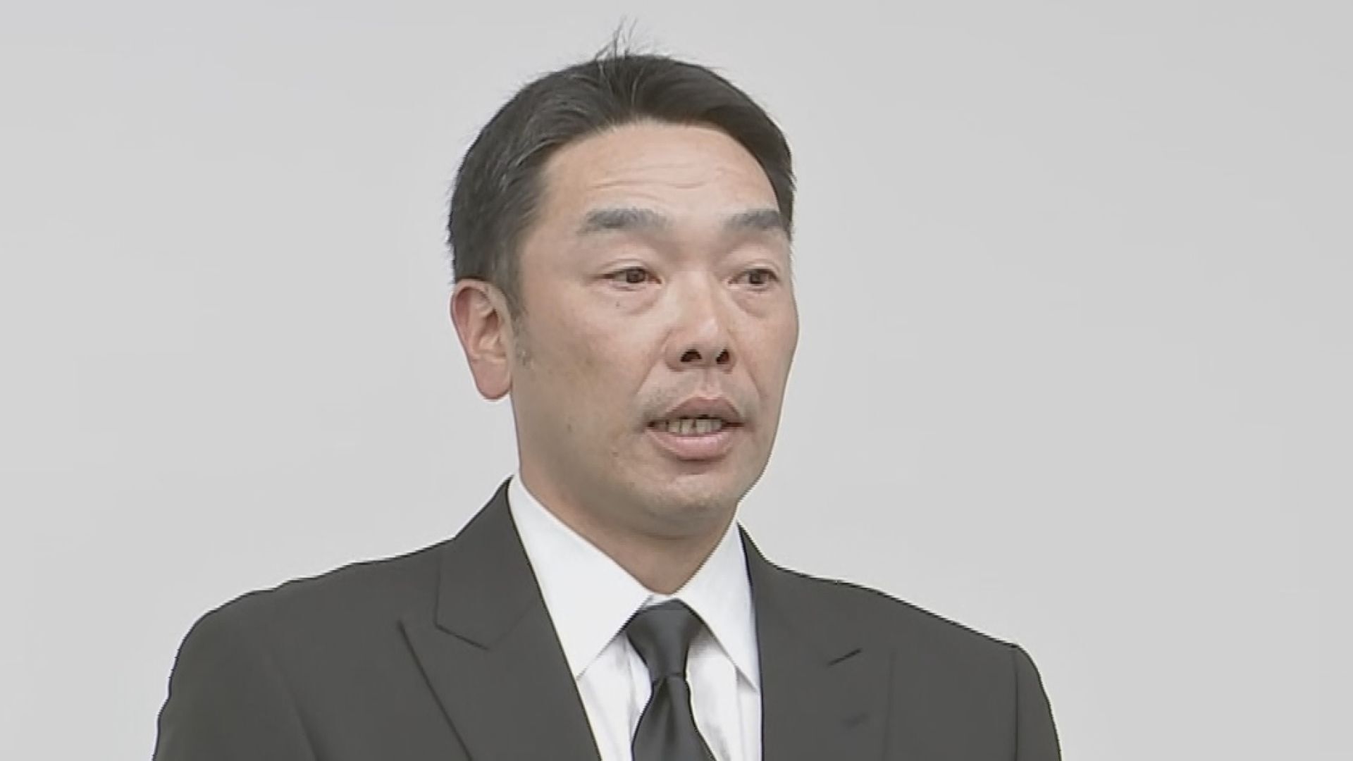 長女の訴え虚しく阿部慎之助前監督が暴行容疑で書類送検されてしまう。家族泣き崩れへ😭