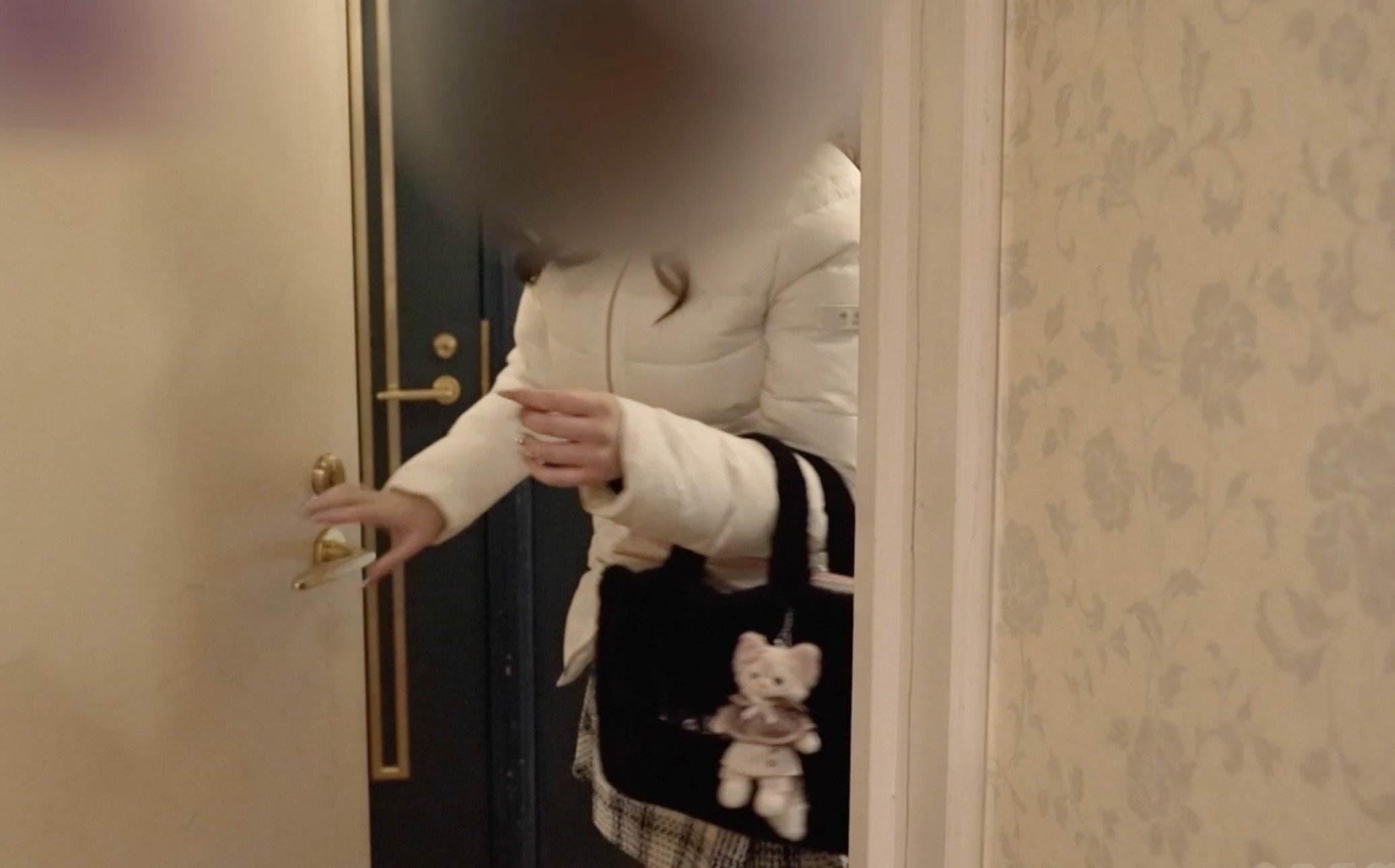 女さん「極度の鬱で家のトイレに行けずオムツやペットシートにしてる。でも仕事は派遣型風俗」