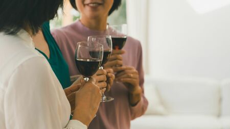 若者といて嫌われる話が、自慢話と武勇伝と過去の出来事の話題な。
