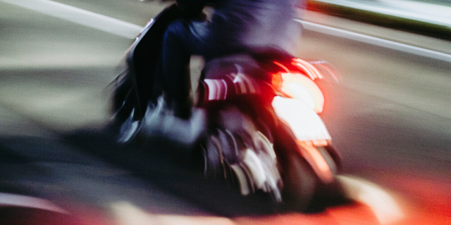 6月は不正改造車カスを絶滅し屠畜し畜殺し屠殺し滅却し根絶やしにし族誅し殺菌し破壊し消滅させる月間