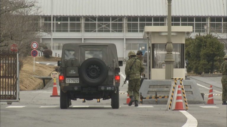 幹部自衛官が同僚にキスや抱きつきで停職処分