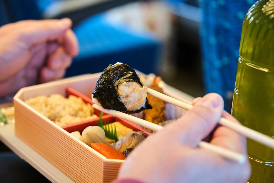 「夏休み新幹線がっかりマナー」ランキング、食べ物や香水の“香害”よりもきついのは【総合順位】