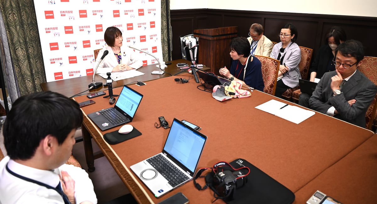 共産党・田村氏「沖縄の平和運動は非暴力だ」←😲❓❓