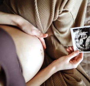 35歳をこえたら"高齢出産"という呼び方に「違和感を感じる」　"冷ややかな視線"
