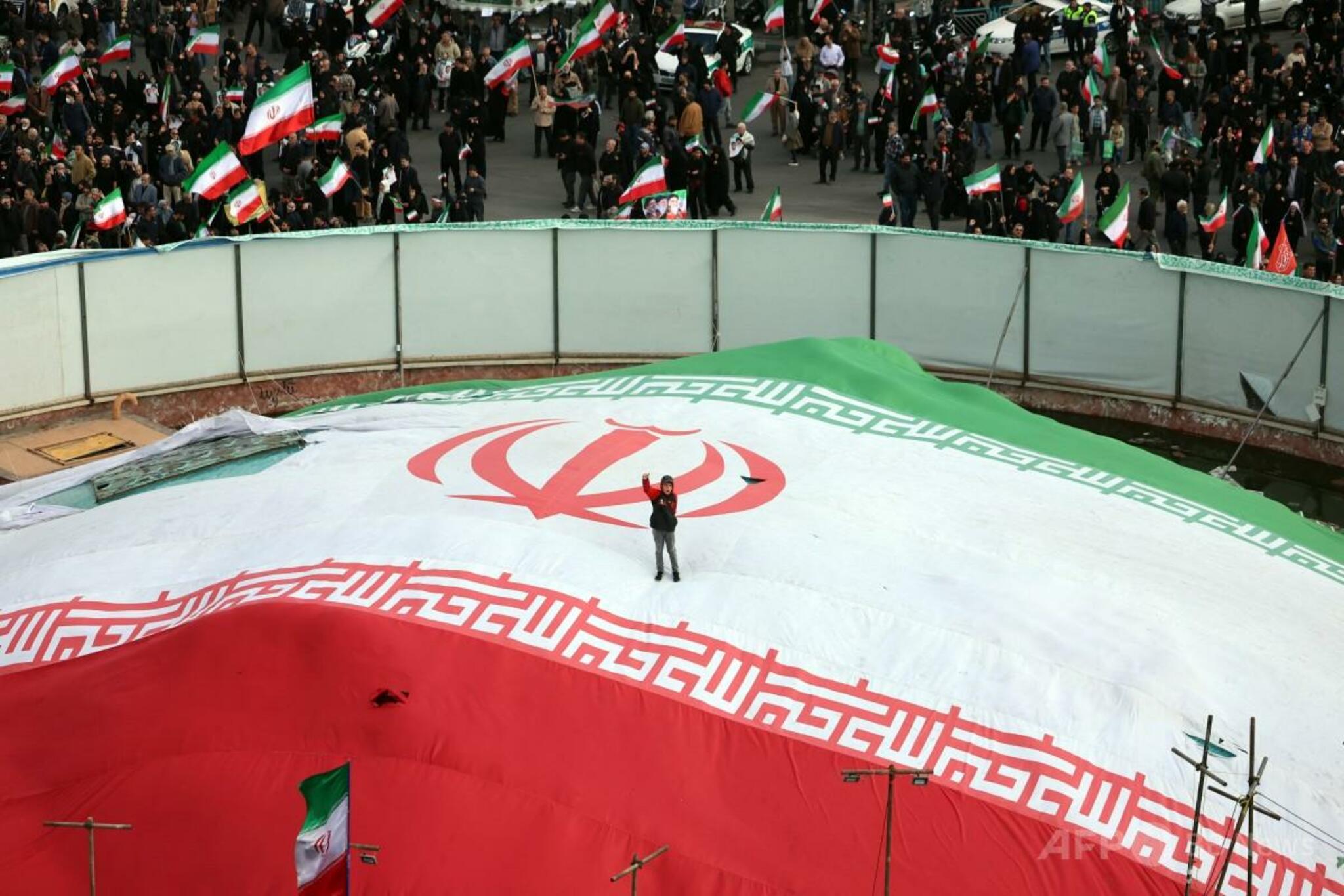【ネトウヨ理想国家】🇮🇷イラン、児童レイプ犯3人の死刑執行