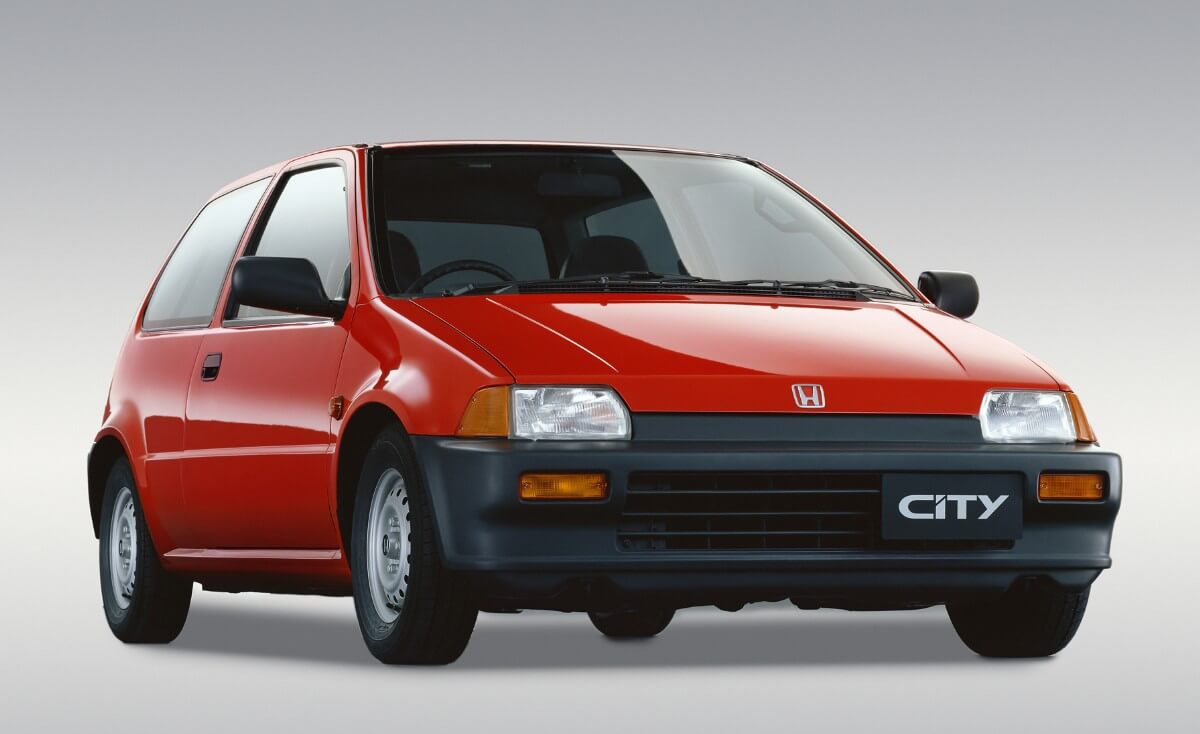 ホンダとと言うと一時期ホンダ・トゥデイが流行してトゥデイだらけになったよな？