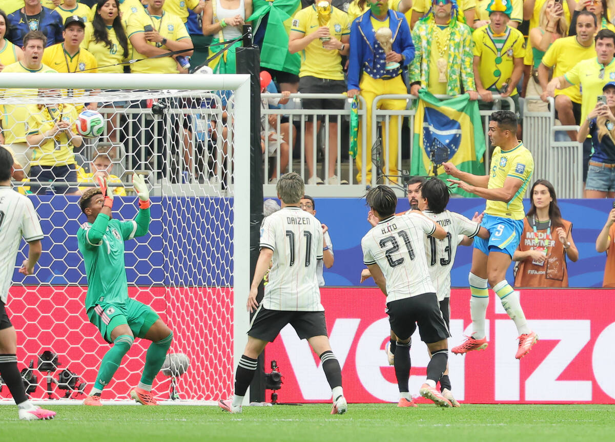 サッカー日本負ける