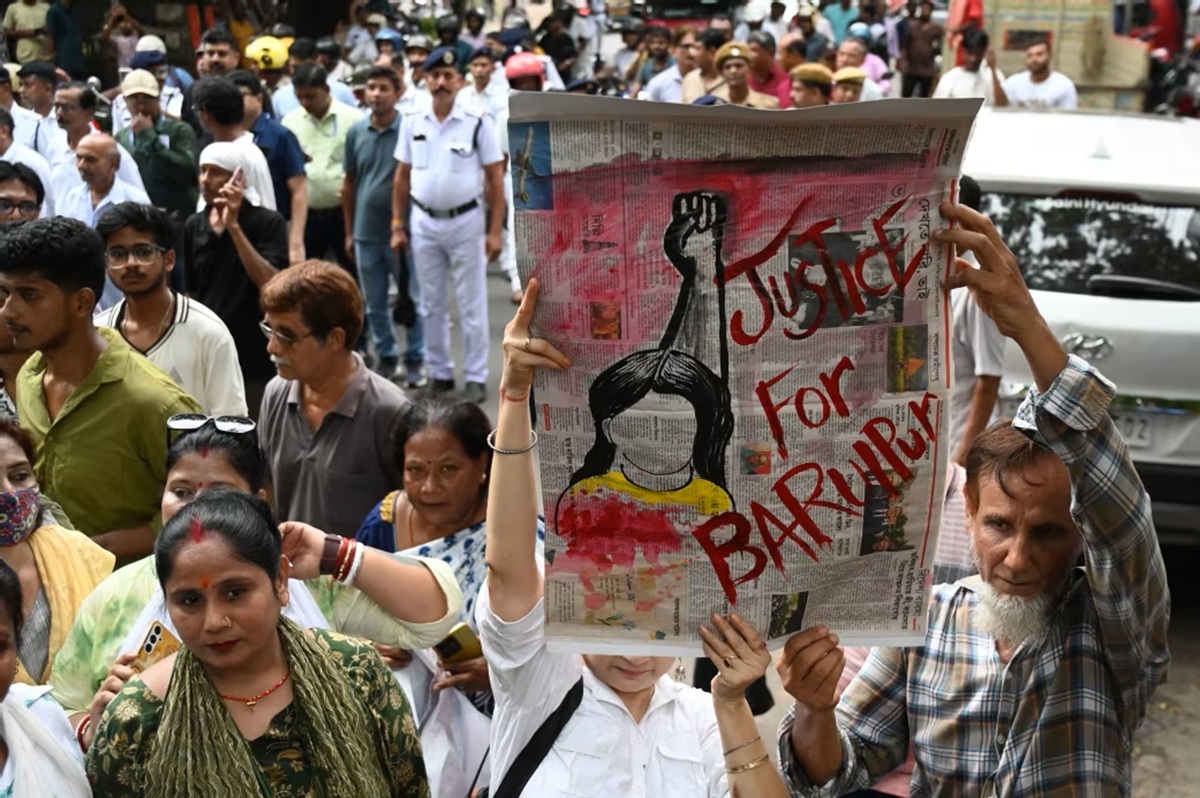 インドで10代少女のレイプ殺人　暴徒が無実の男性殺害　警察は容疑者を射殺