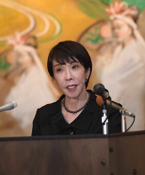 パ 「民意とは多様な観点を含むんです。わかりましたかウヨさん」　X民「じゃあウヨの意見も民意だな」
