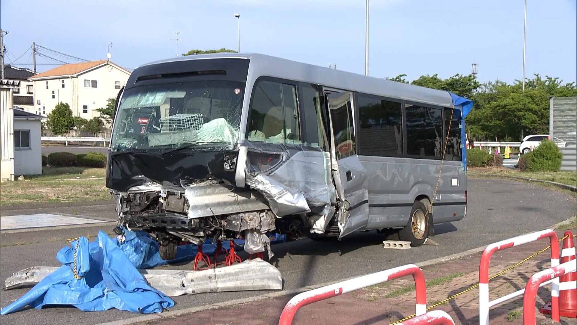 68歳バス運転手に逮捕状請求