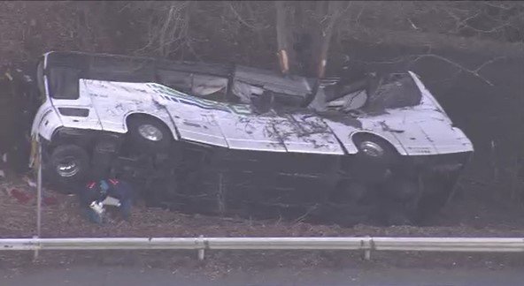 もう10年なるのにまだ裁判やってたの？軽井沢高速バス15人死亡事故の車カス。俺が裁判長なら3分で死刑