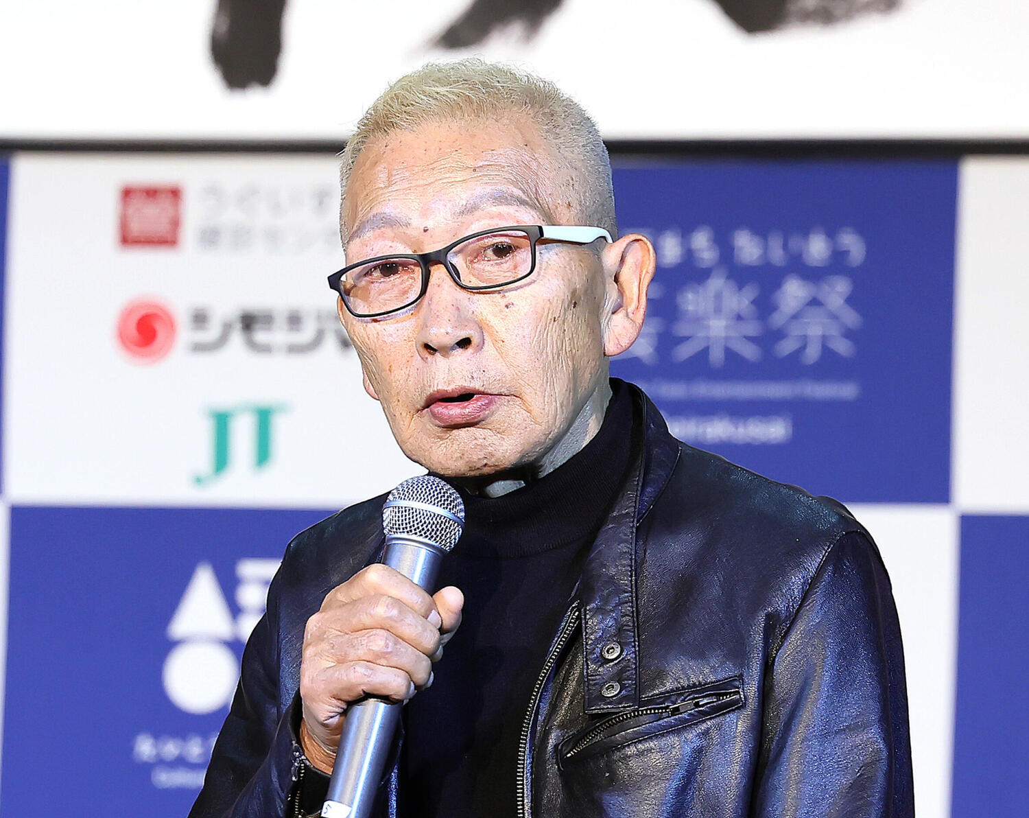ビートたけしは今でもツービートで、ツービート辞めないと言っていたな