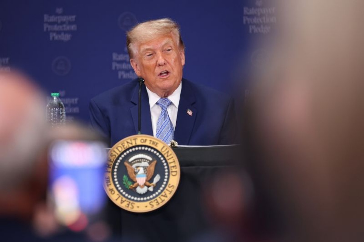 トランプ「2年前の大規模TV停止を覚えているか！風力発電のせいだ！」国民「(え？思い出せない…)」