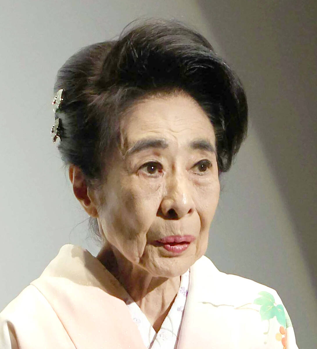 中村玉緒さん死去、86歳