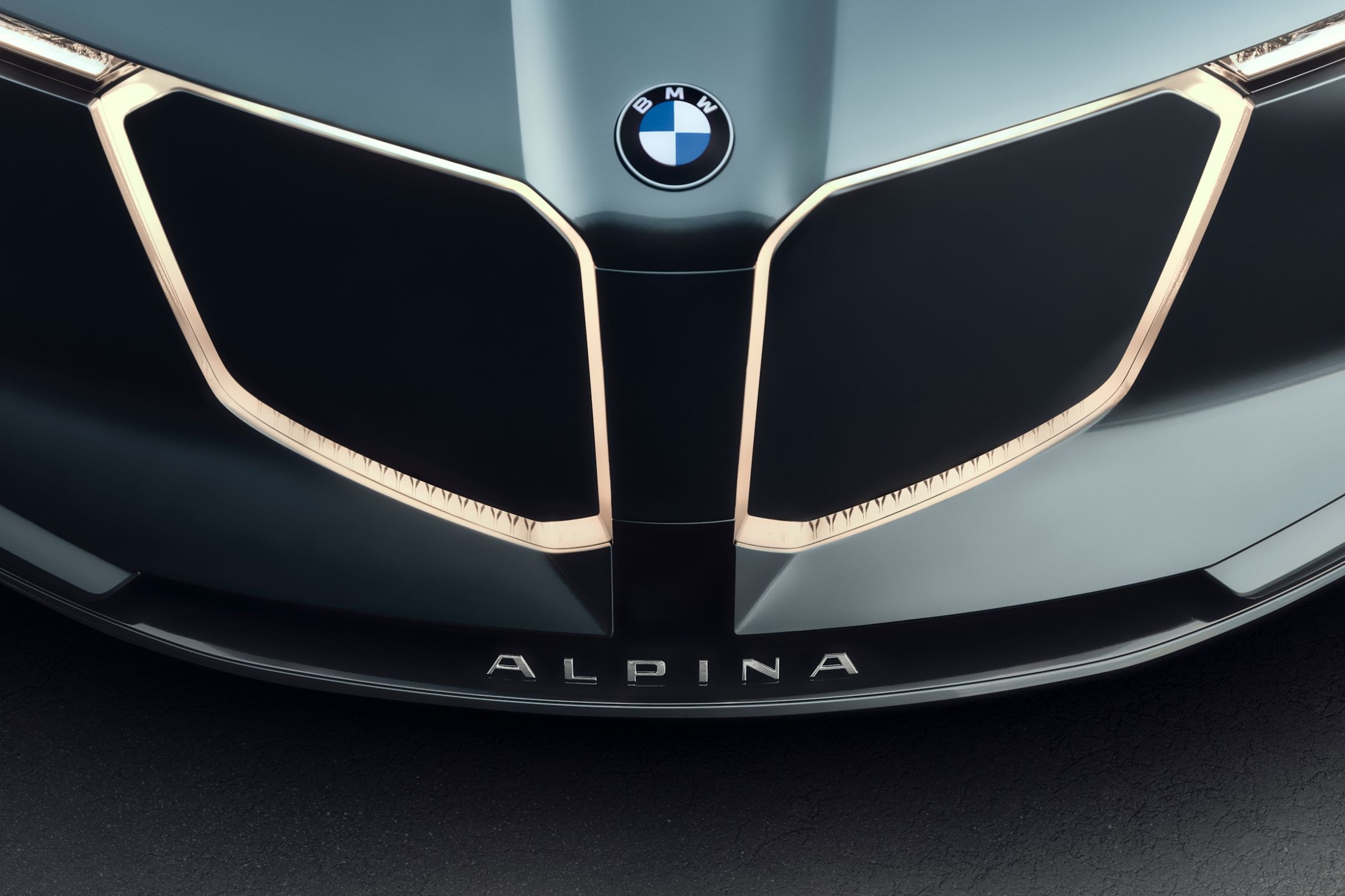 【動画】BMWアルピナ公開