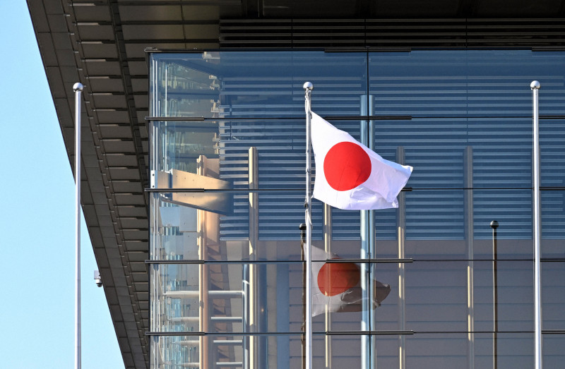 国旗損壊罪は「罰則付き」支持が40%で最多　毎日世論調査