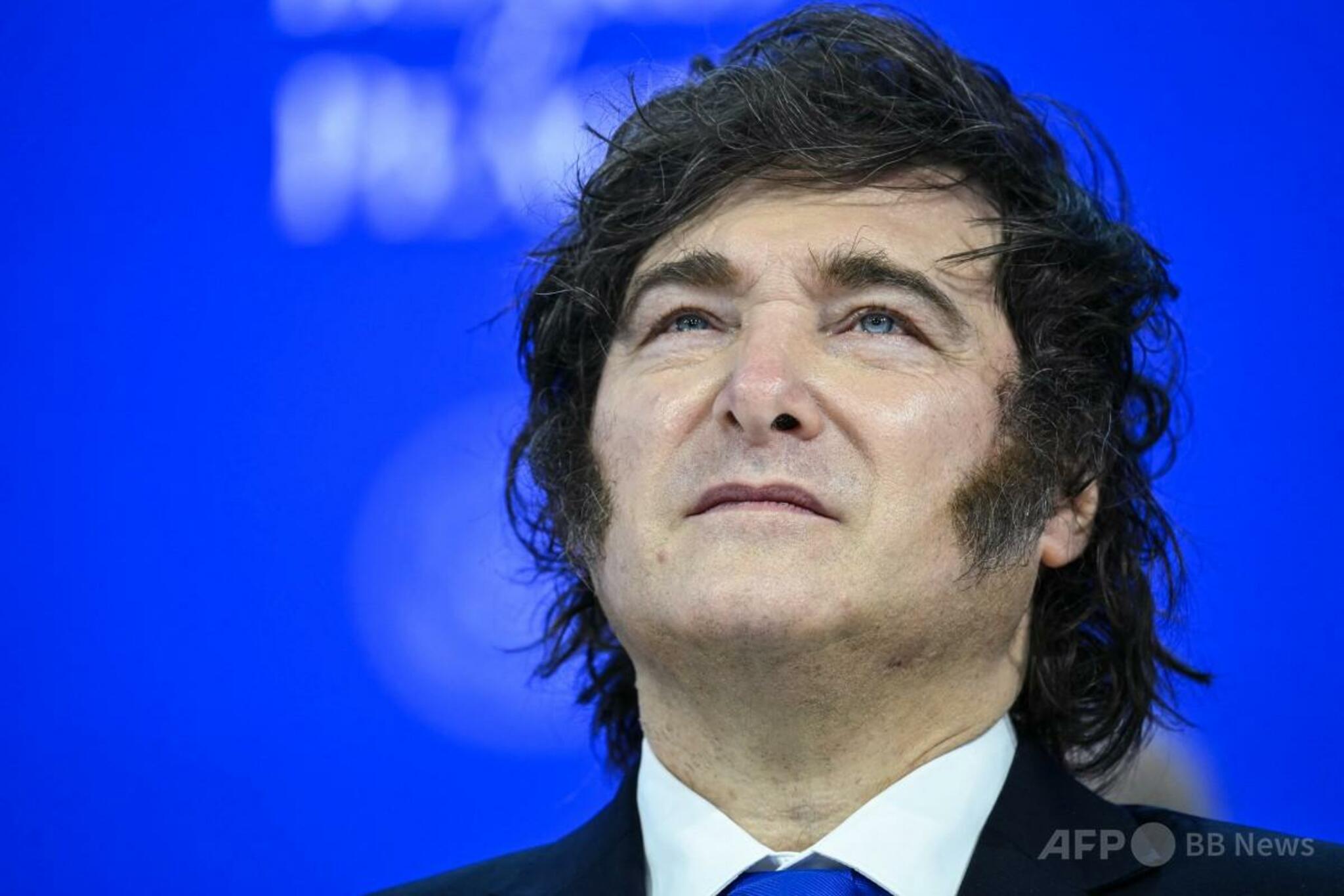 アルゼンチンに「ヘイト」示した外国人は国外追放、サッカーチームへの侮辱なども含む、ミレイ大統領令