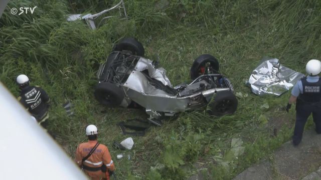 車のイベントで東京から北海道来た車カス。スーパー7で橋の欄干超え(スーパー)7m転落(セブン)して死亡