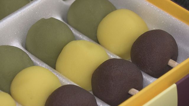 坊っちゃんって夏目漱石が田舎者を嘲笑う小説なのになんで愛媛県民は喜んどるんや？