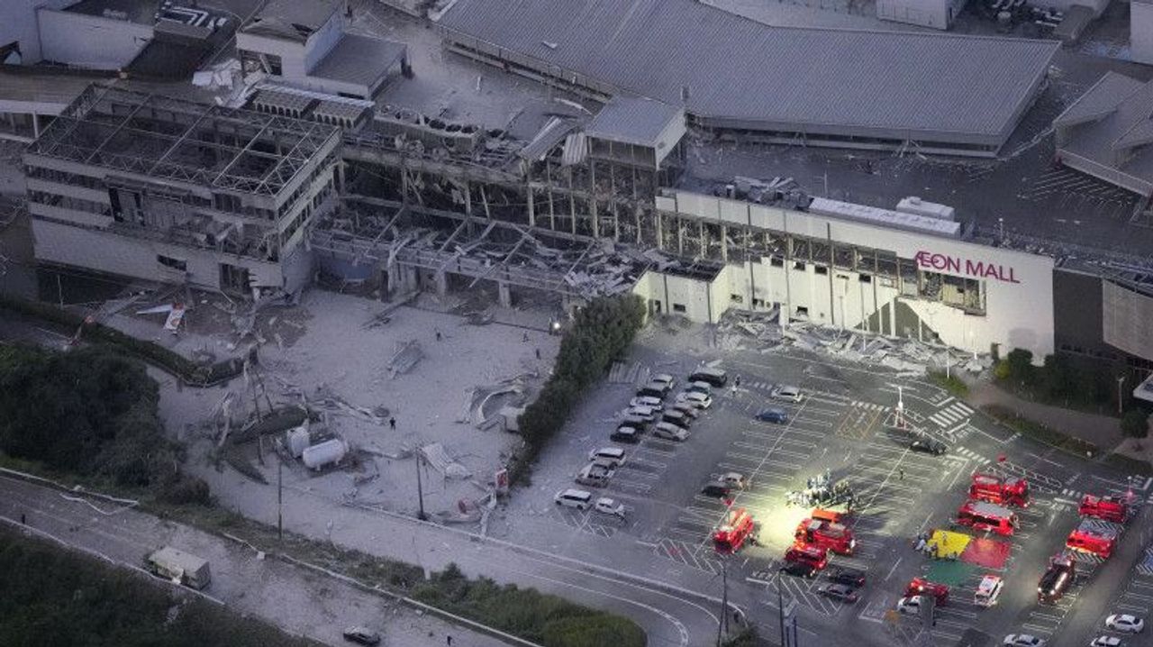 結局イオンモールが爆発したとか煙突が倒れたとか局所的には酷いけどただの地震だったよね