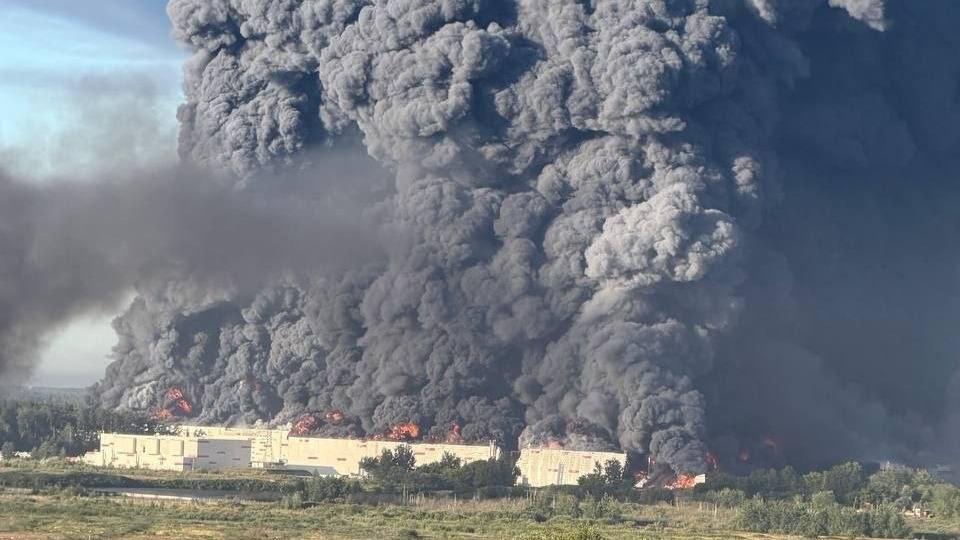 ウクライナがモスクワの通販大手倉庫爆撃w明日来るがが明日来ないw ロシア畜7匹死亡ww ロシ畜死ね殺す