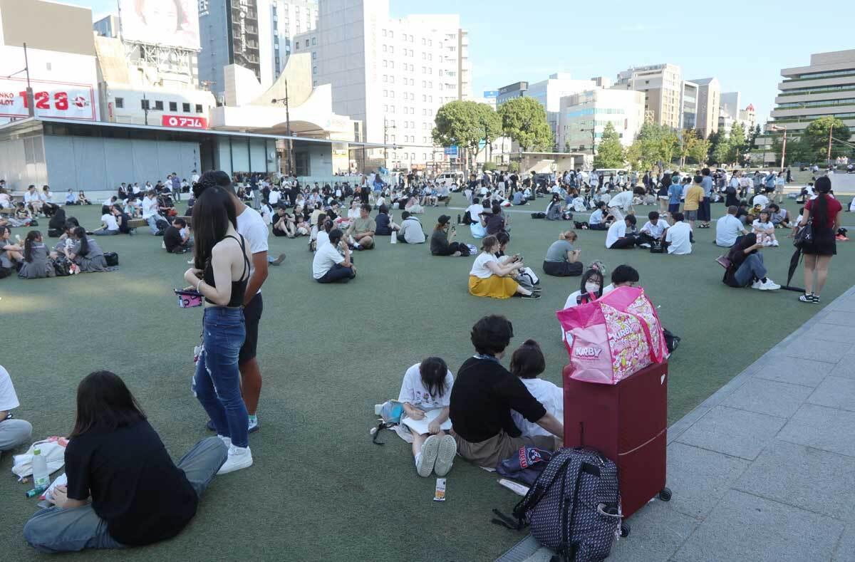 避難所って結局リア充の所帯持ちしか行けないよな？俺は一人ぼっちだから家に居た