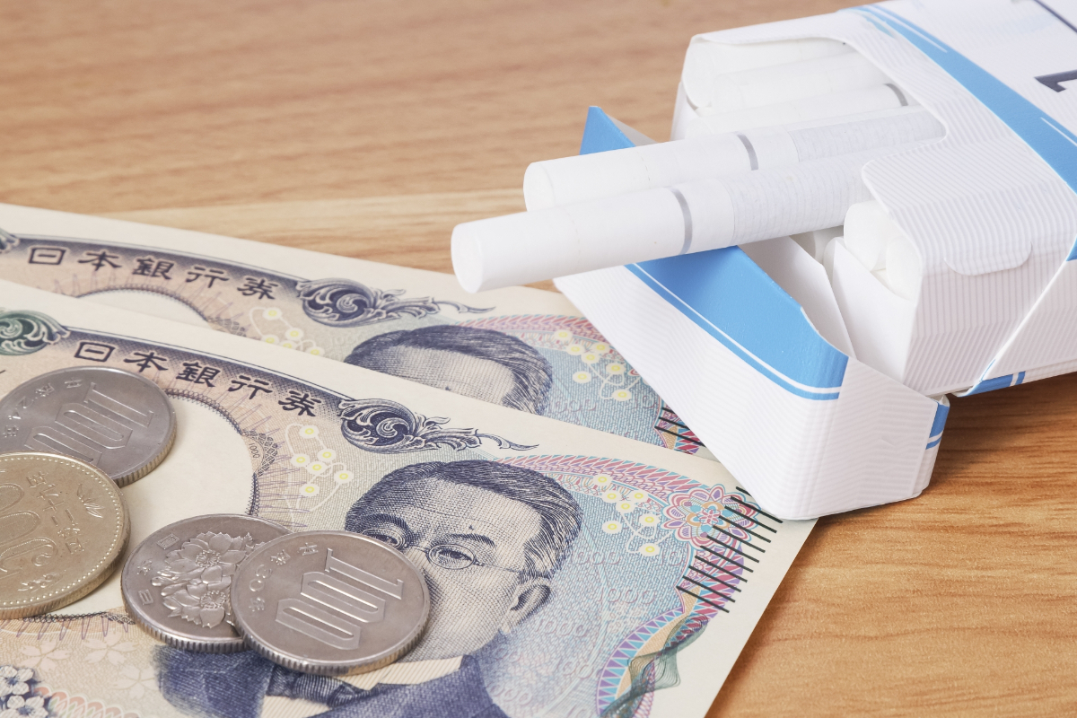4月からたばこ増税で値上げ！ 妻は「禁煙すればベンツが買える」と言いますが高級車は買えますか？