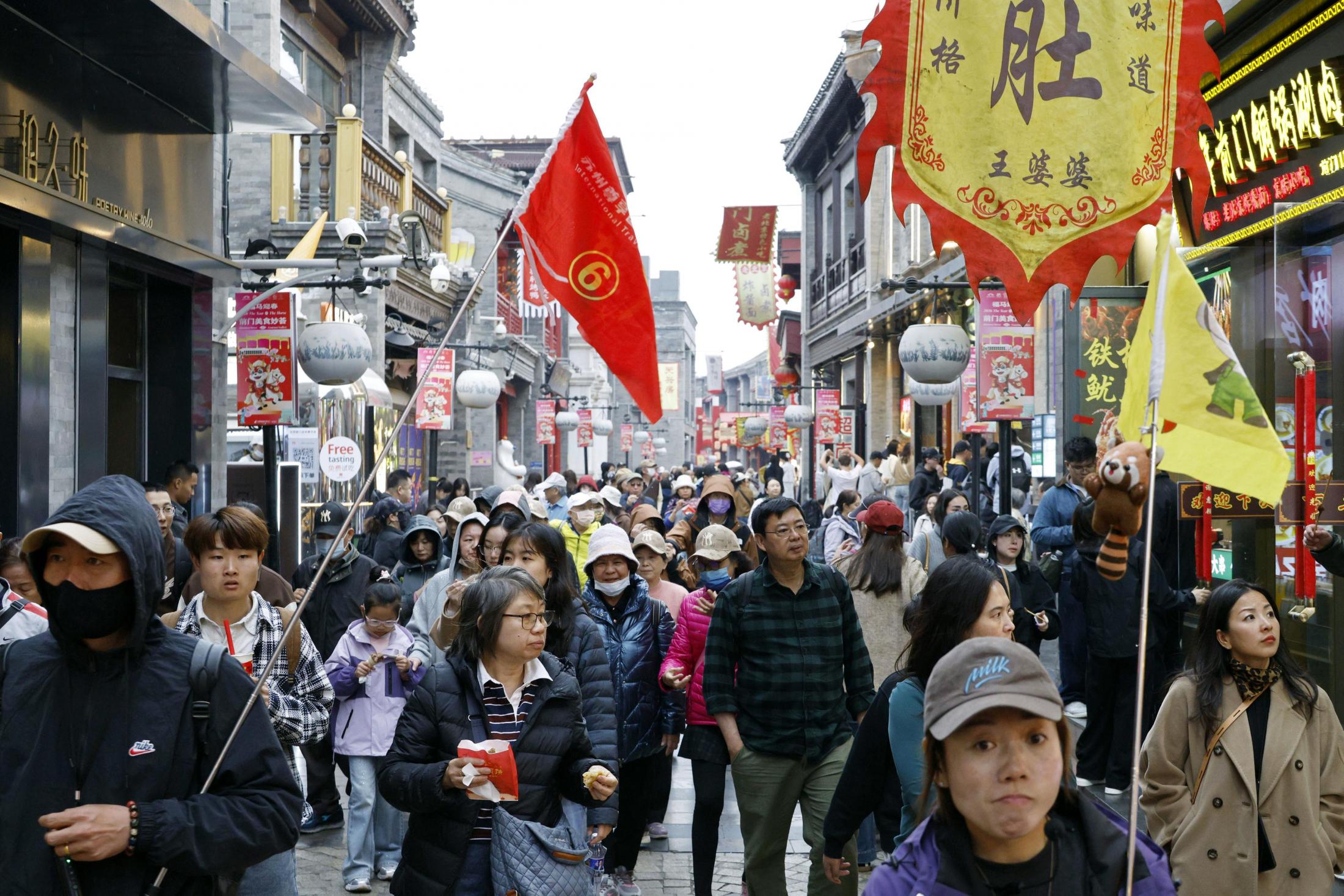 日本人の中国旅行大幅減。まぁ汚染されてるし、刺されたり車で撥ねられるのは嫌だしねぇ