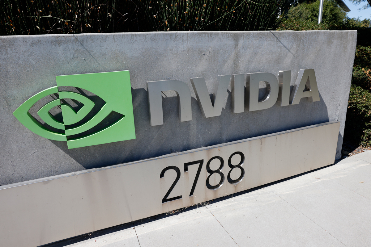 世界トップ企業NVIDIAの革ジャン、中国の血（パパが中国浙江省生まれ）だった！　これもう中国覇権だろ