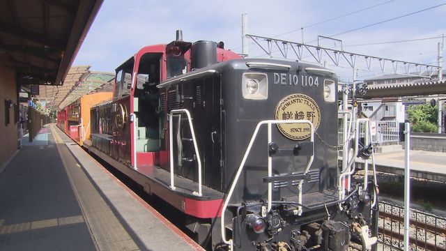 京都・嵐山“トロッコ列車”が終日運休　1971年製造のディーゼル機関車のエンジンに不具合