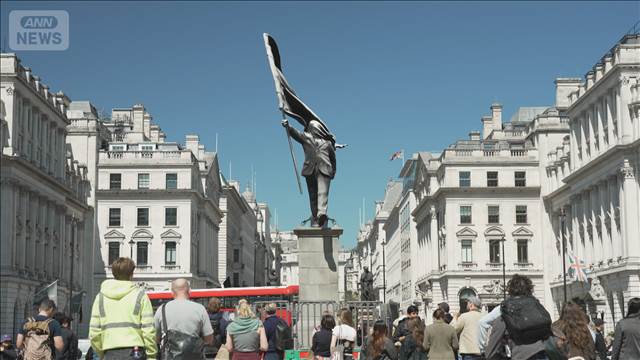 バンクシーさん。落書きに飽き足らず京大の折田先生像を建ててしまう。