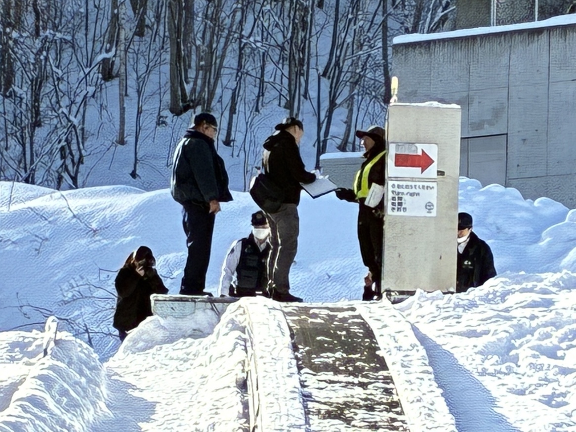 5歳児スキー場エスカレーター死亡事故　調査結果発表ー！！！！