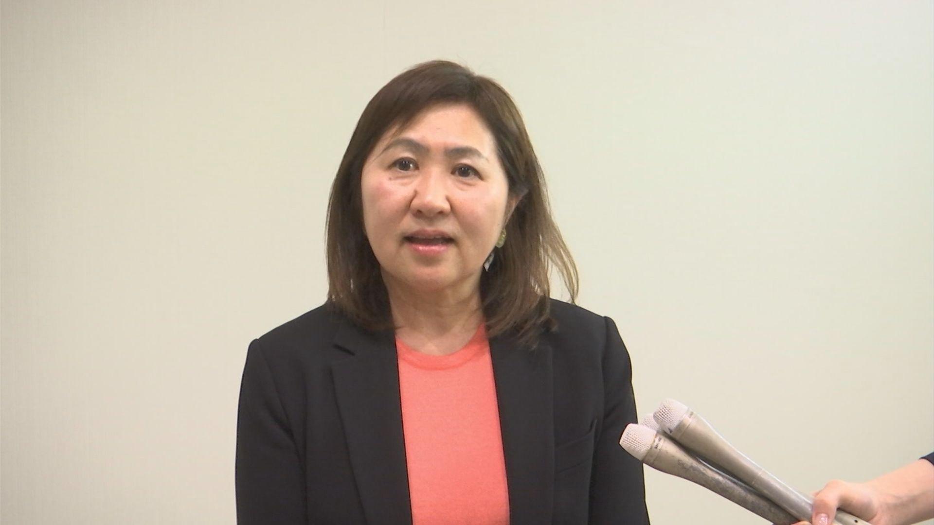 中革連を離党した亀井亜紀子さん、立憲民主党に入党