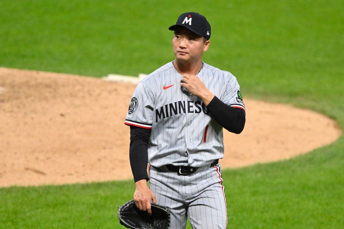 大谷にぶつけろで有名なコ・ウソクさん　グラブに異物故意右腕がグラブに異物仕込んだのが見つかり退場