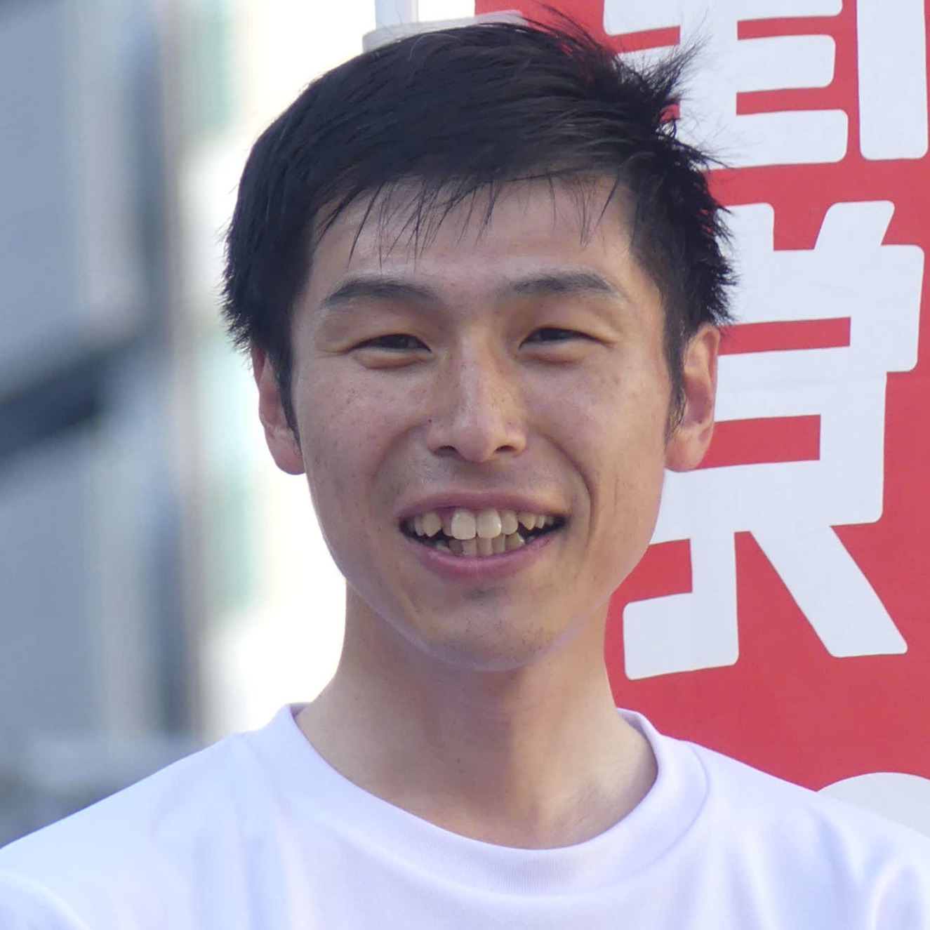 小泉防衛相「追悼式、子供達は静かに強く平和を願ってた。一方大人はヤジ。残念」　共産議員イライラ
