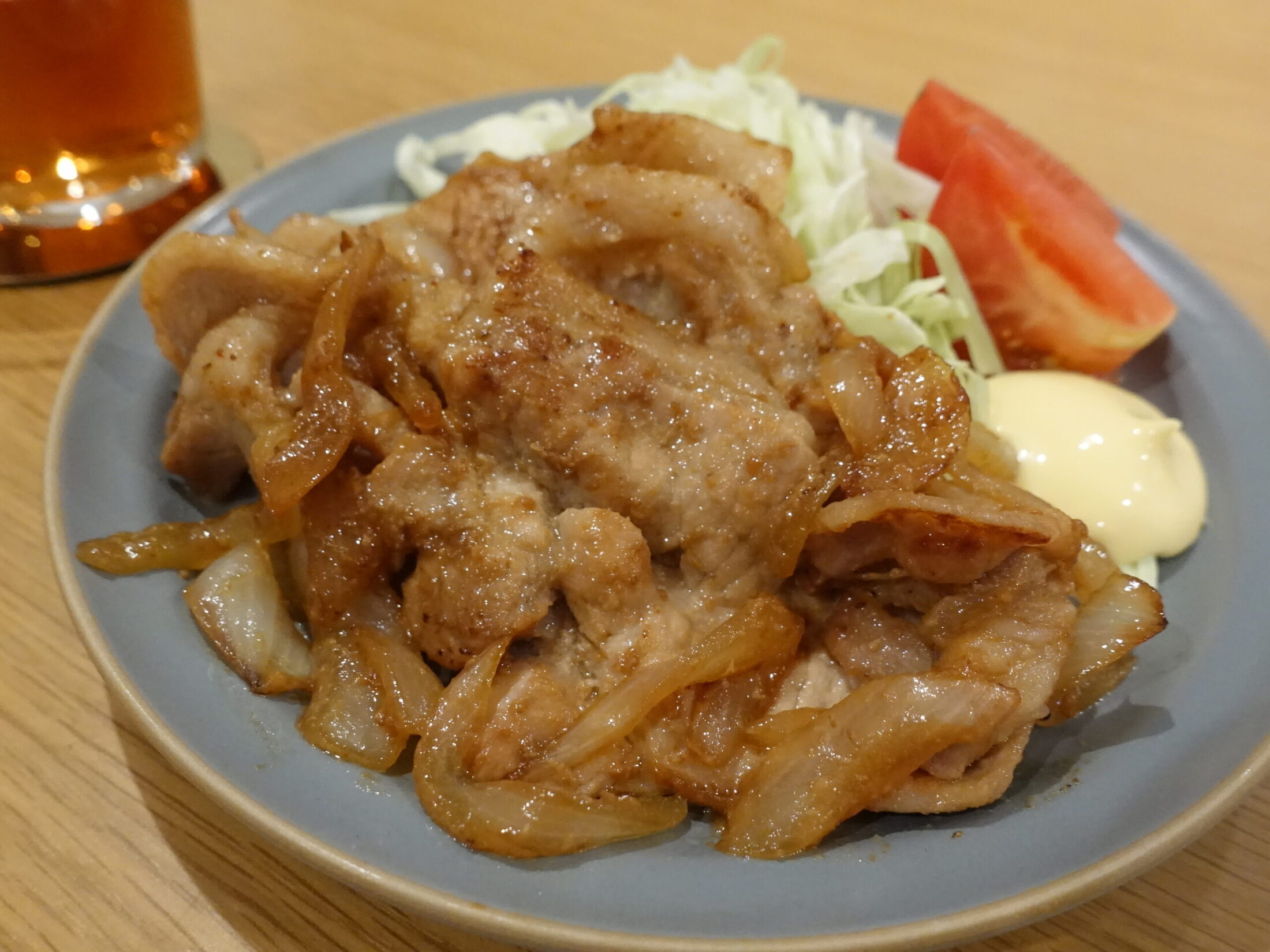 豚の生姜焼きを作る時にマヨネーズを少量入れると豚肉が柔らかくなるらしい