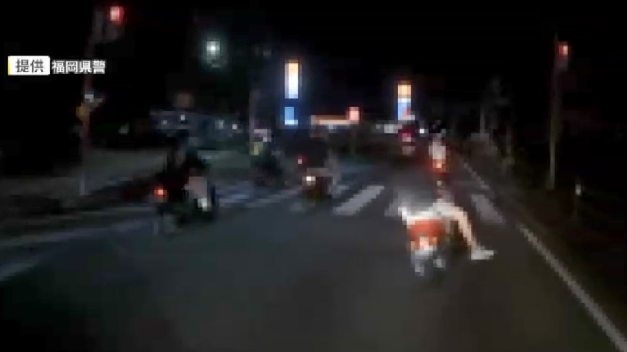 Z世代「パトカーに追われて楽しかった」ロシアの前線に送られてFPV自爆ドローンに追われ爆死しろ