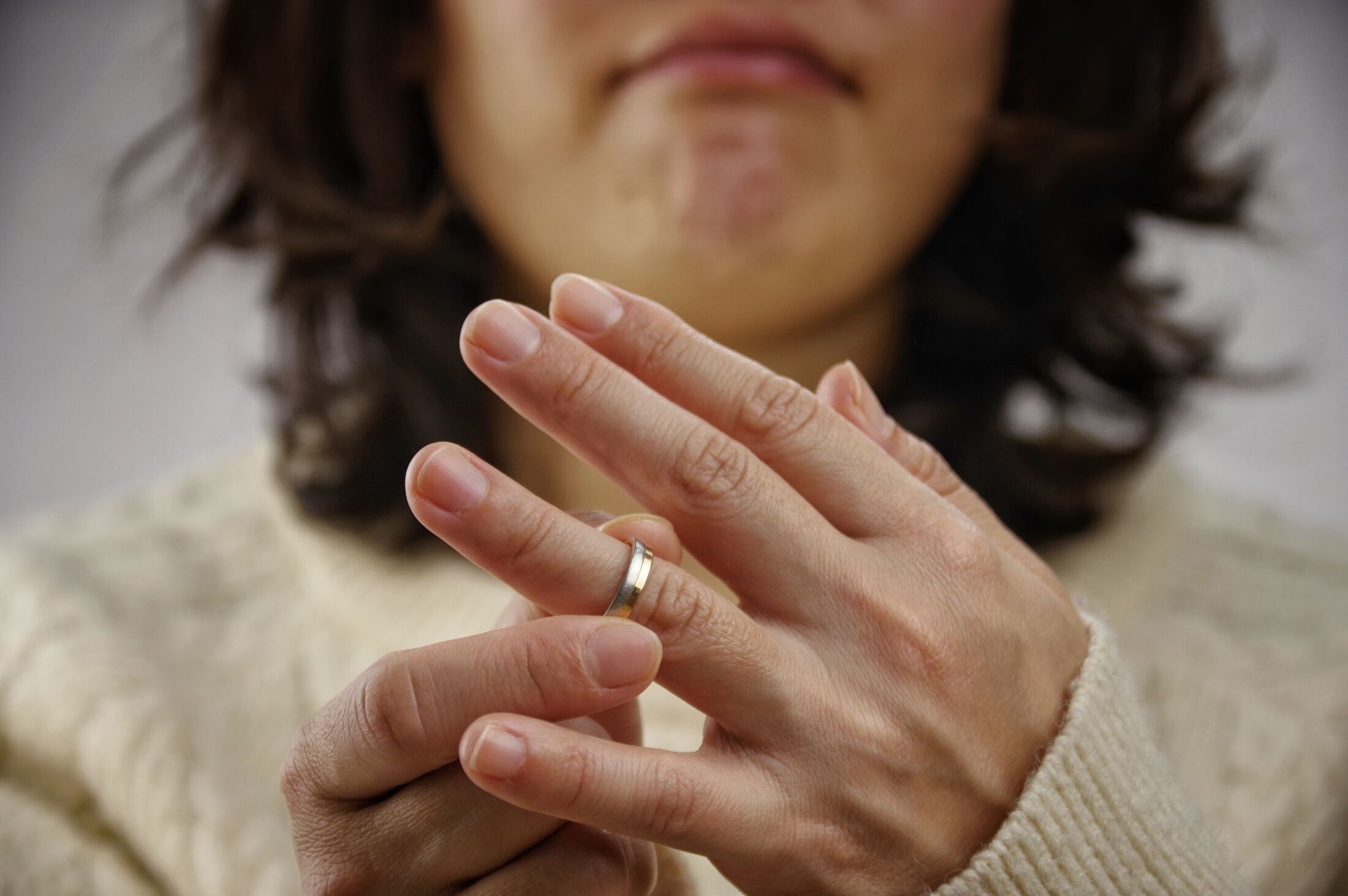 なんで不倫をするんだ？女は一人いたら十分だろ？