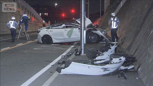 女車カスが頭文字D。猛スピードでセンターライン超えのり面に衝突し死亡。川崎
