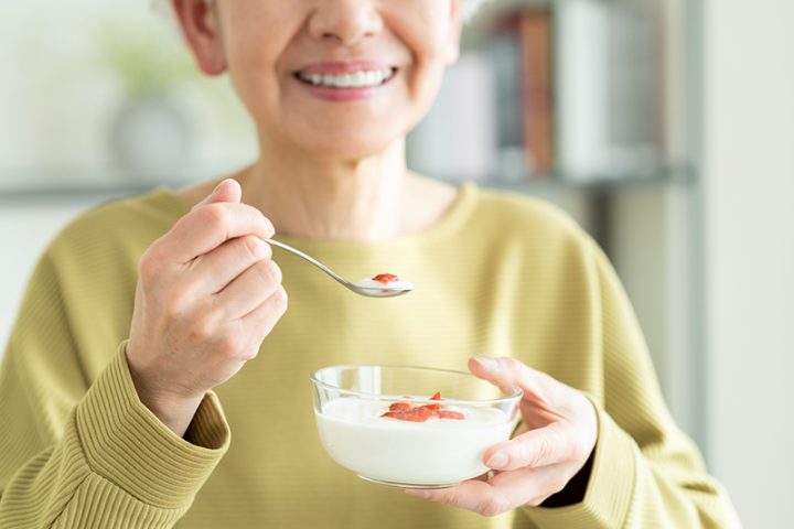 ヨーグルトって腸内細菌が8兆個もあるのにビフィズス菌2000億個って効果がないとか言っていたな
