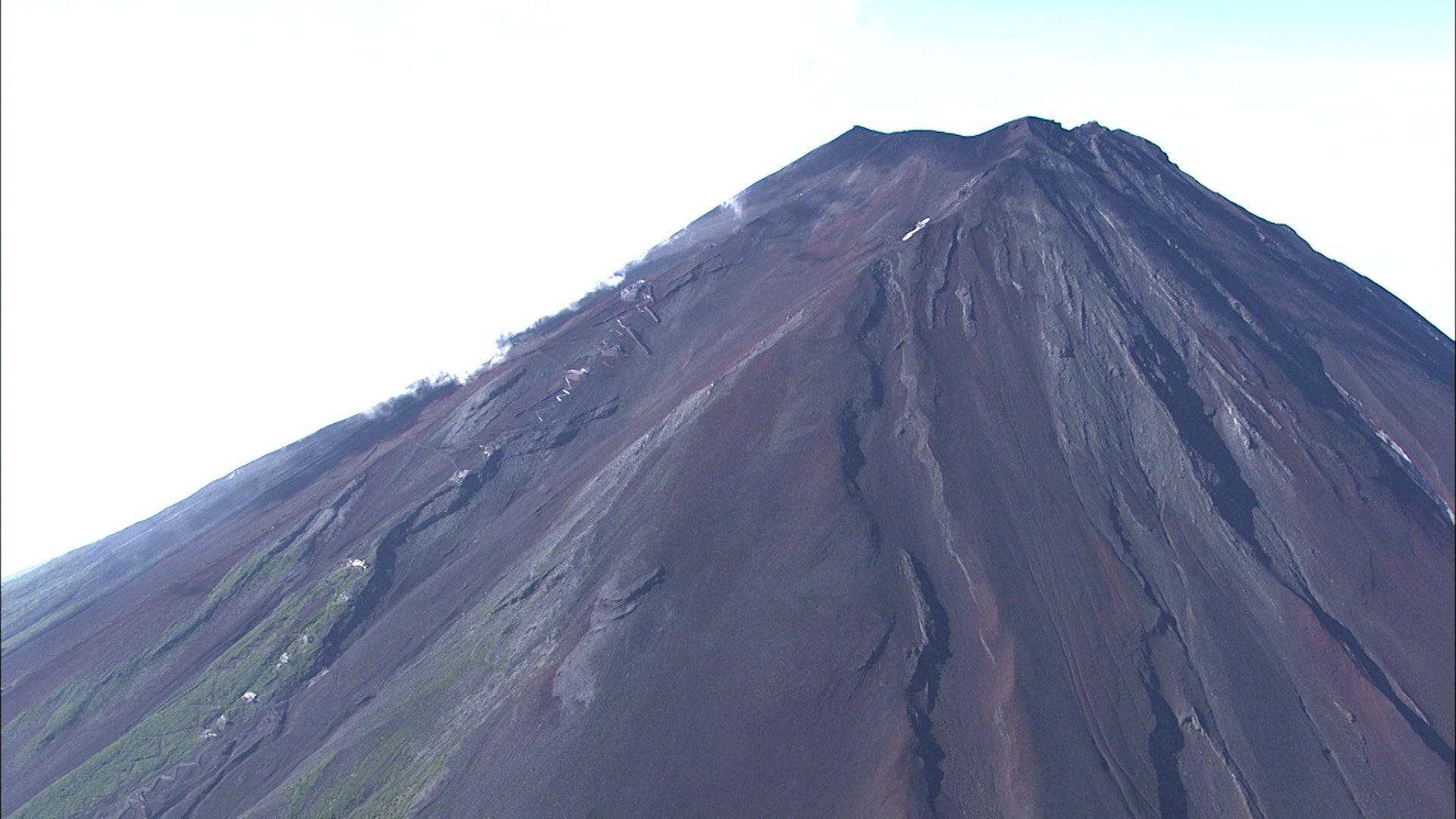 富士山下山中に疲労で動けなくなった男性が再び救助要請…登山時に引き続き2日連続救助求める